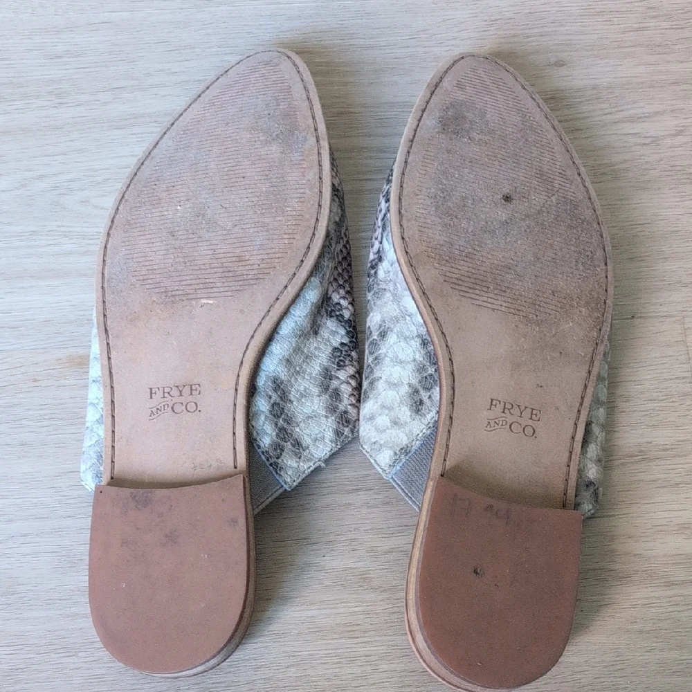 FRYE AND CO. Snake Print Mules - Picture 3 of 4